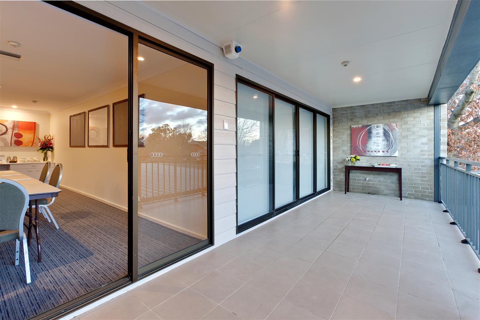 Ibis Styles Canberra Tall Trees Exterior photo